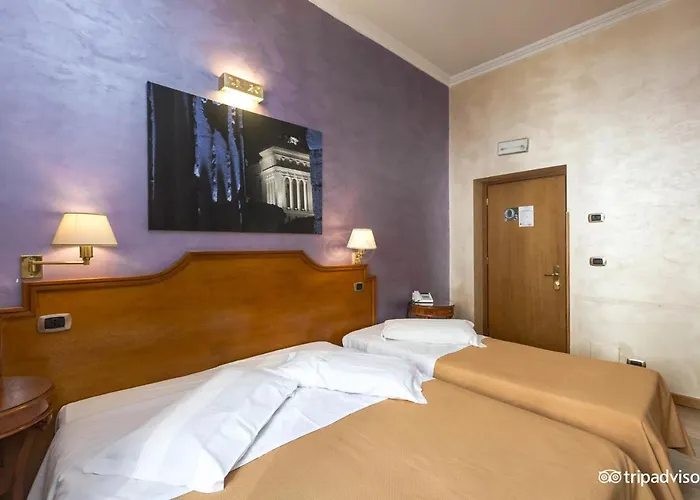 Kent Hotel 3*