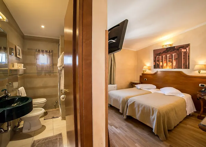 Kent Hotel 3*